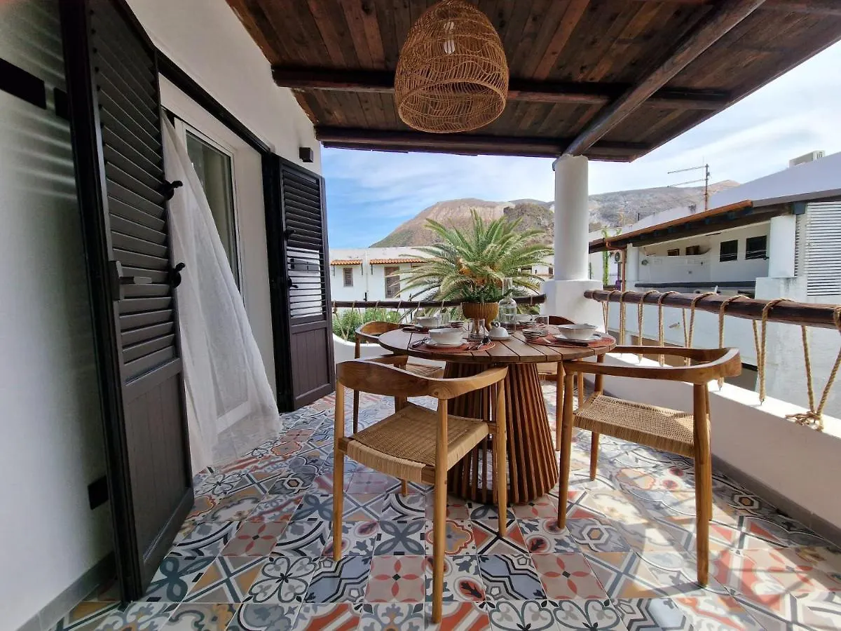 Ossidiana Rossa Elegant Suite Vulcano Vulcano  Holiday home Vulcano (Isola)