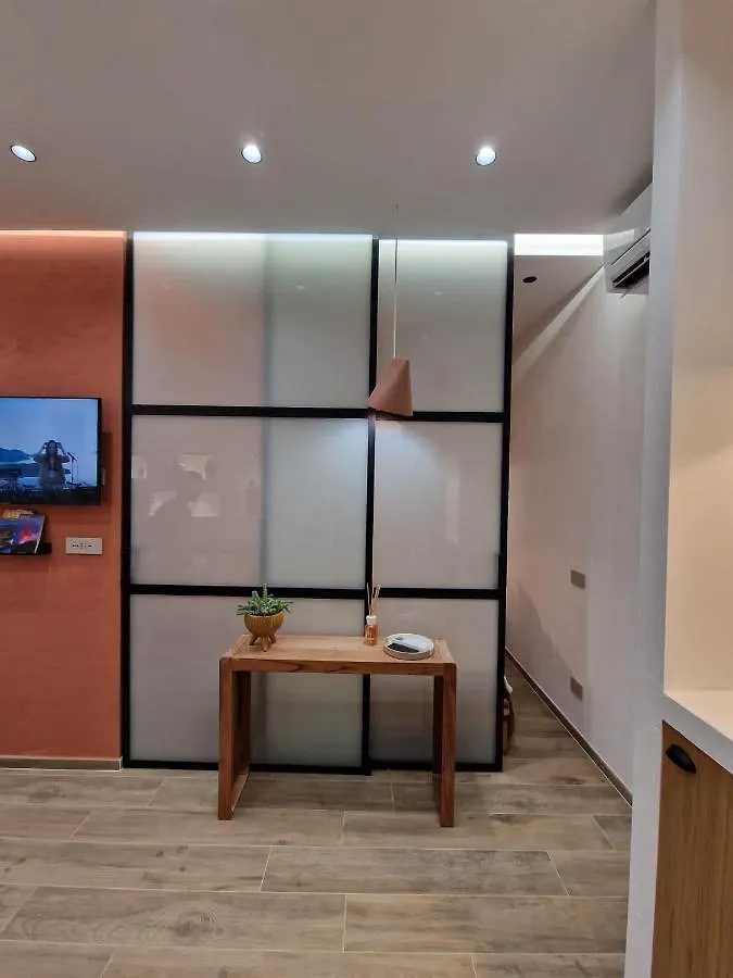Ossidiana Rossa Elegant Suite Vulcano فولكانو بيت للعطل